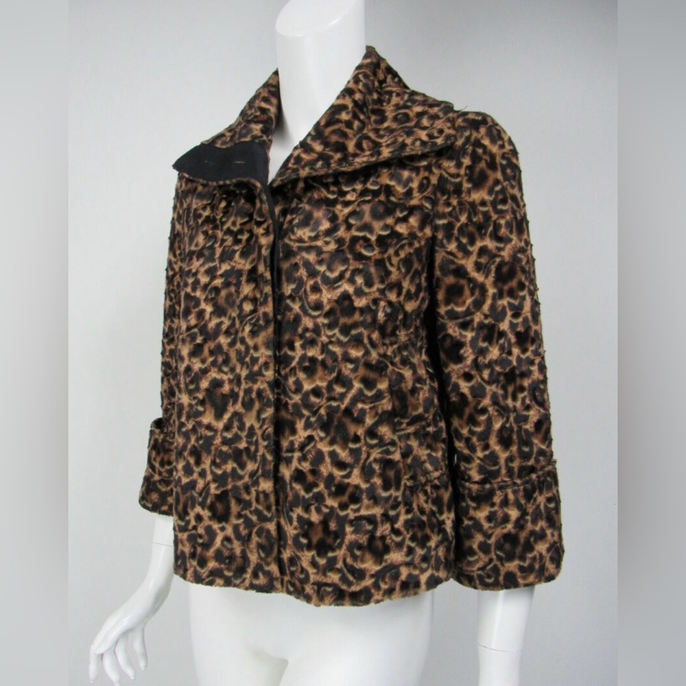 Etcetera women’s size 4 cropped cheetah print jacket, cuff sleeves‎